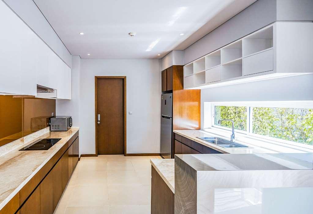 Best Western Premier Sonasea Villas Дуонг-Донг Экстерьер фото